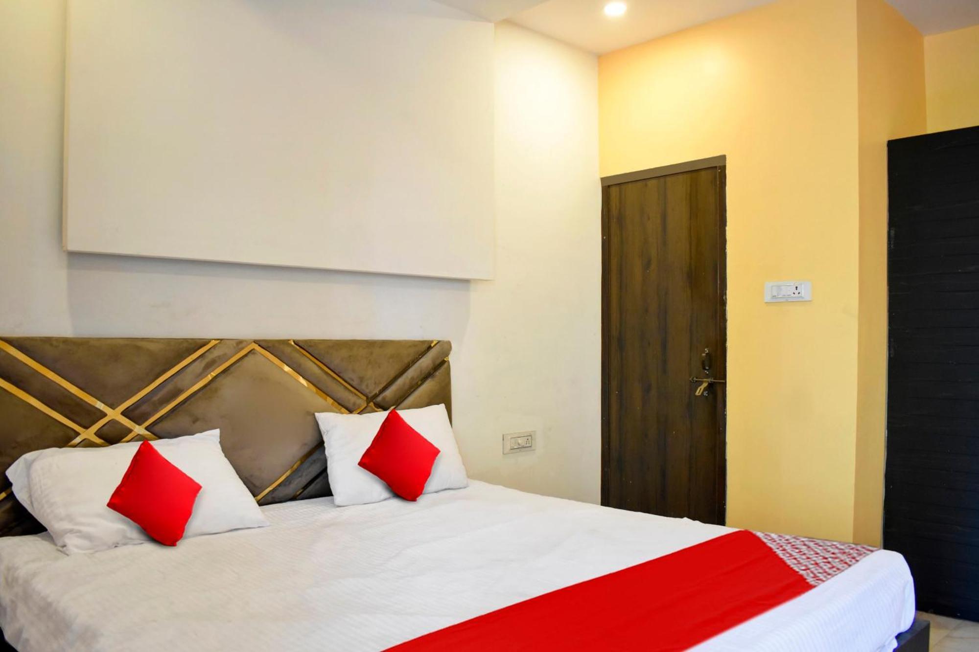 Hotel O Club Toronto Durg Ngoại thất bức ảnh